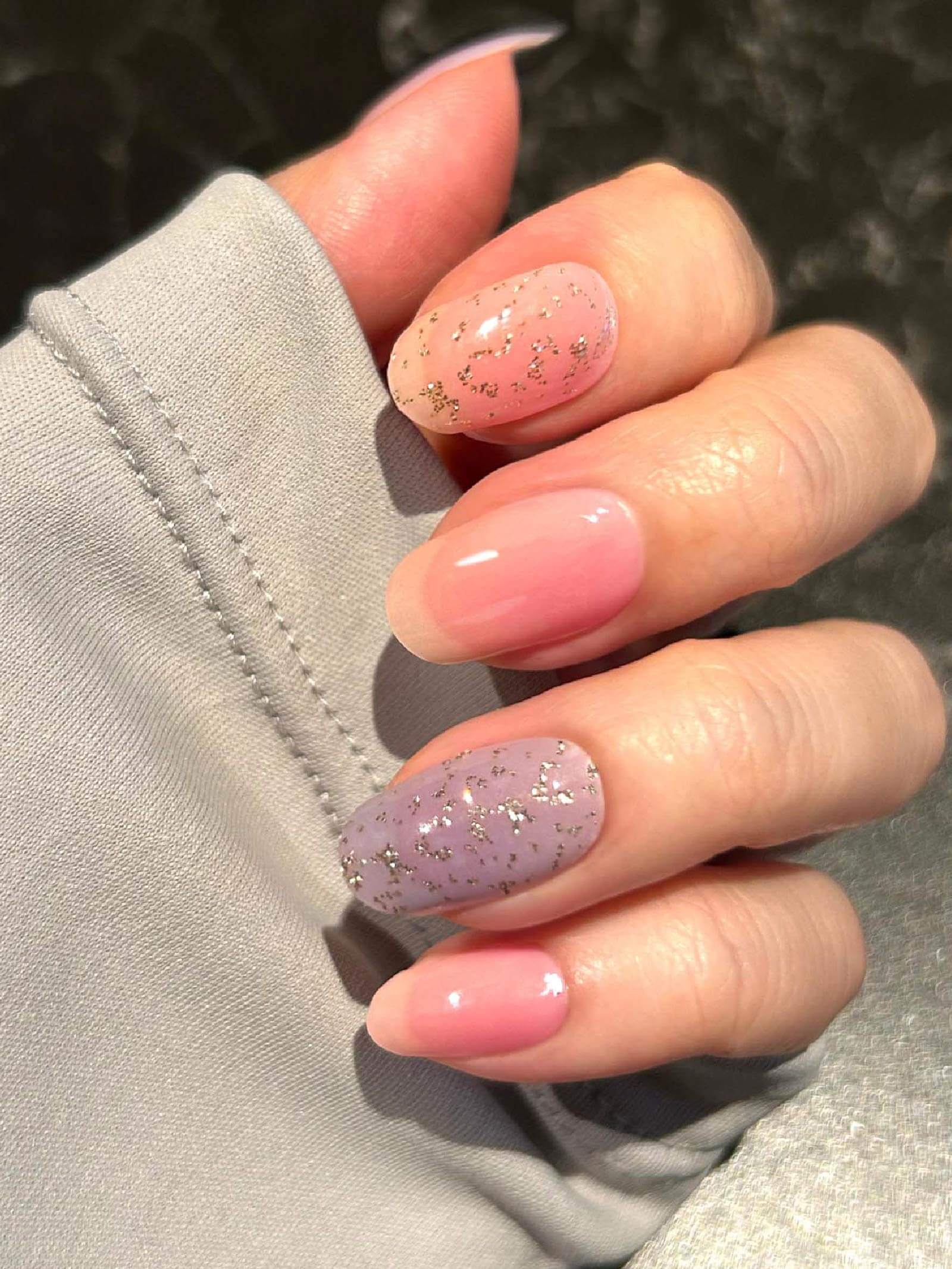 Trendy pink and purple ombre gel nail stickers with a glossy shine