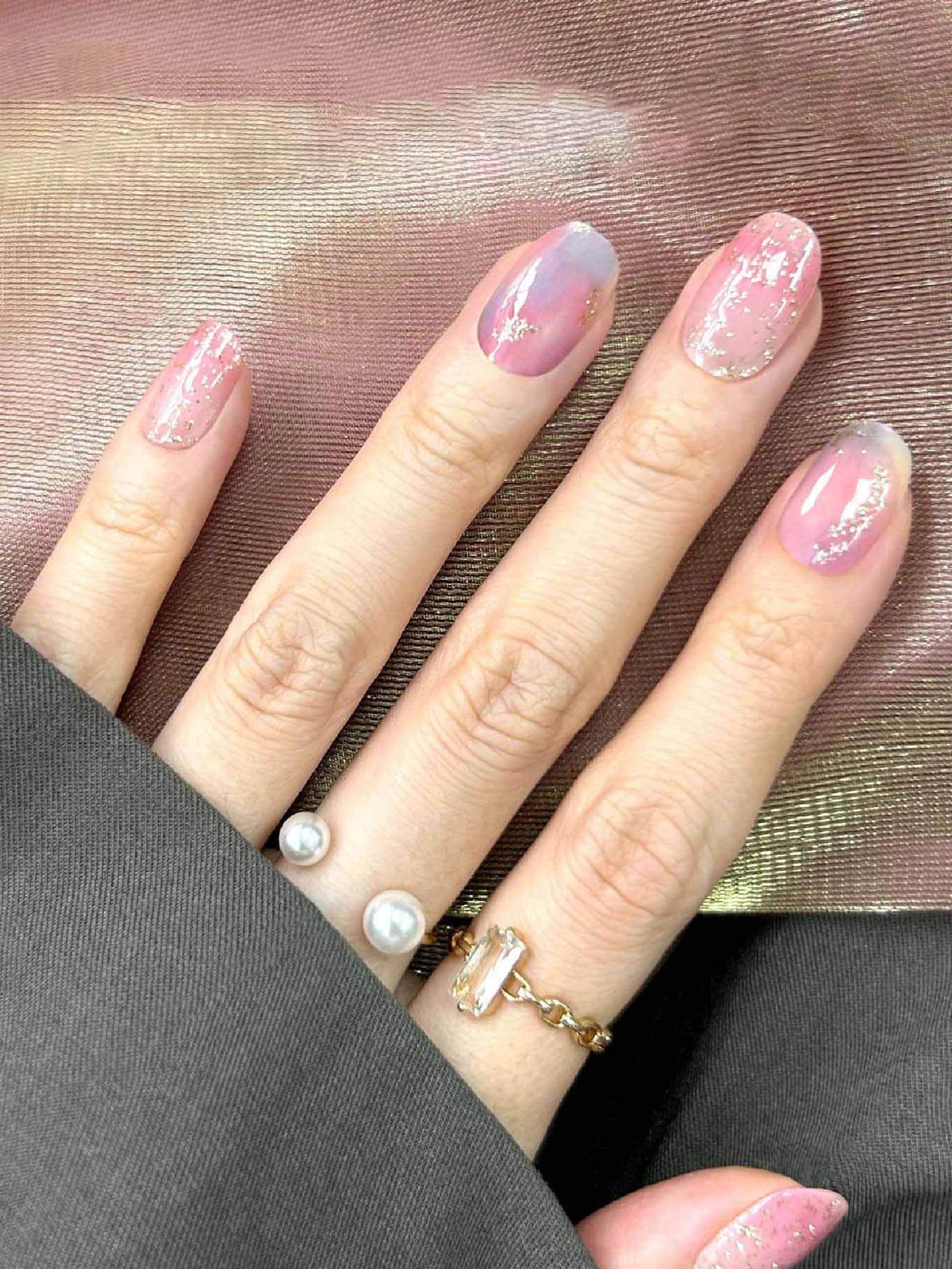 Soft pink and blue ombre gel nail stickers