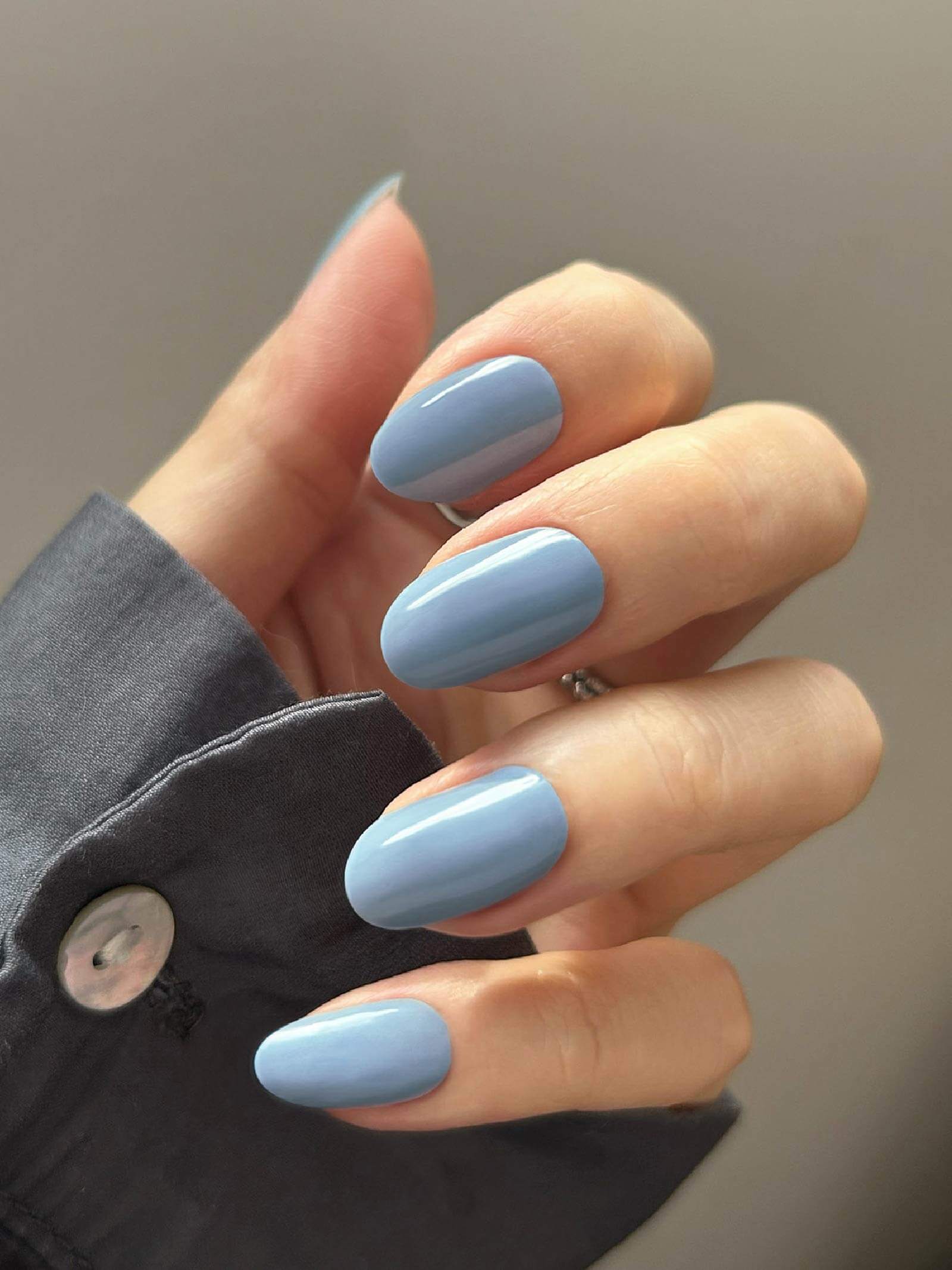 Soft glacier blue gel nail stickers