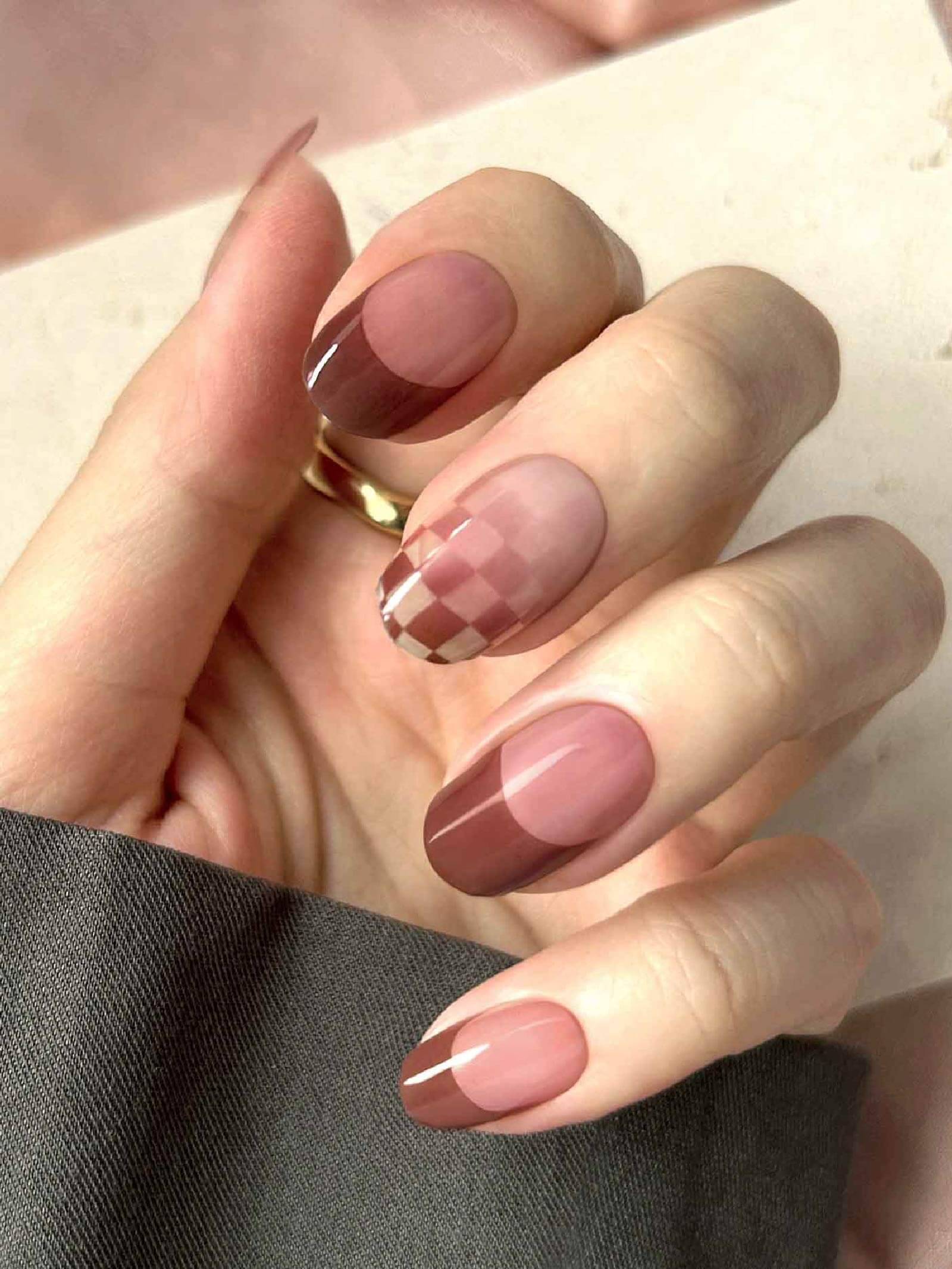 Elegant brown checkered nail design stickers