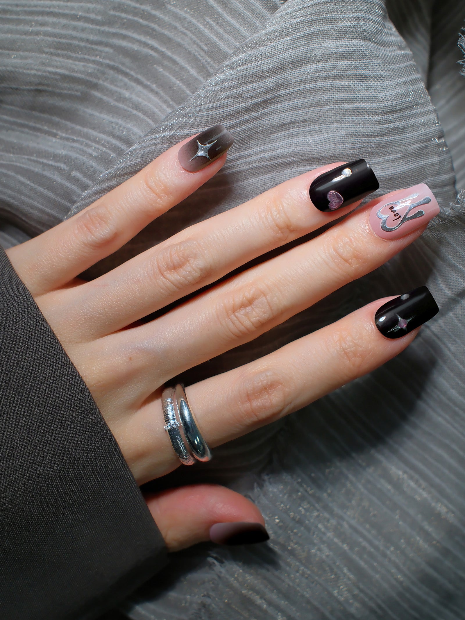 Add a touch of boldness with Pink and Black Gel Nail Stickers.