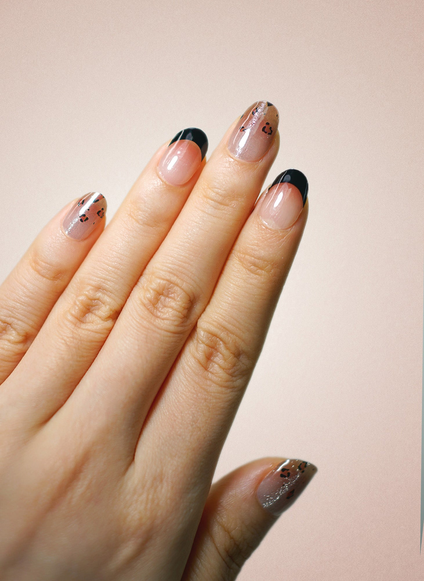 UV Free Gel Nail Strips - Daring Dusk Black