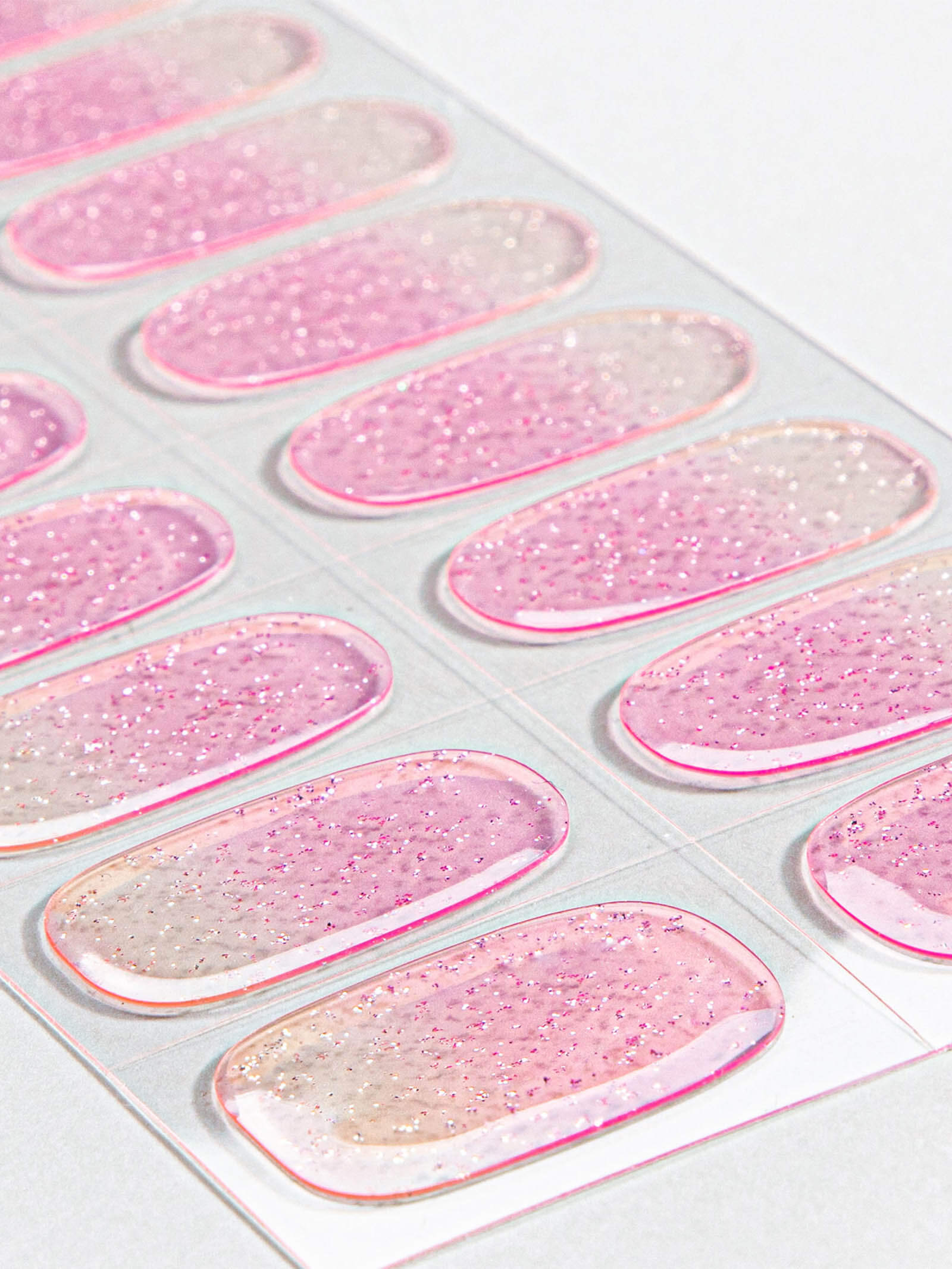 Dreamy pink ombre gel nail stickers