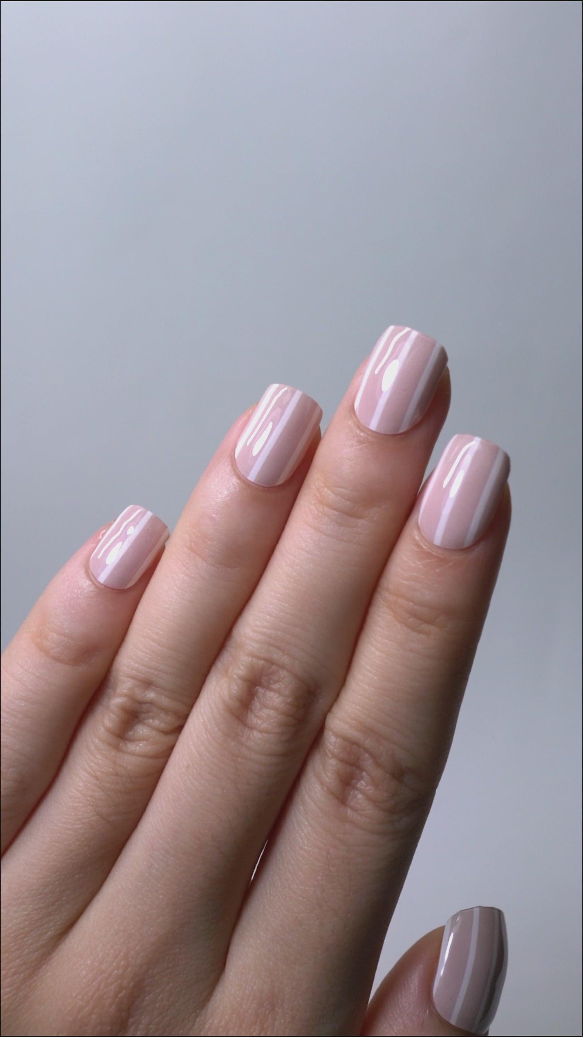 Video laden: Natural Nude Stripe