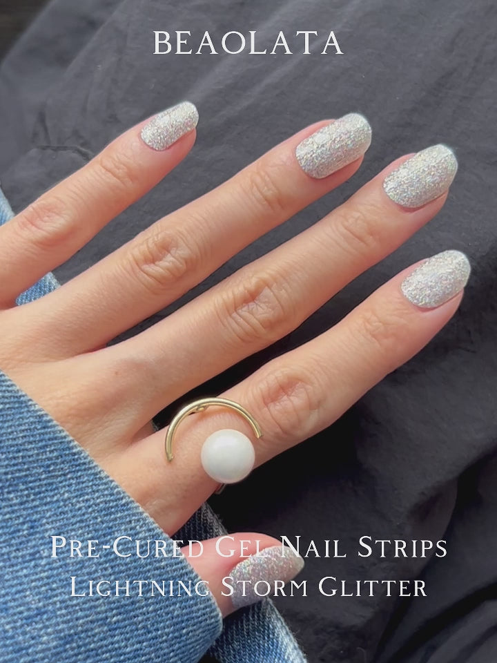 Glamorous silver nail stickers