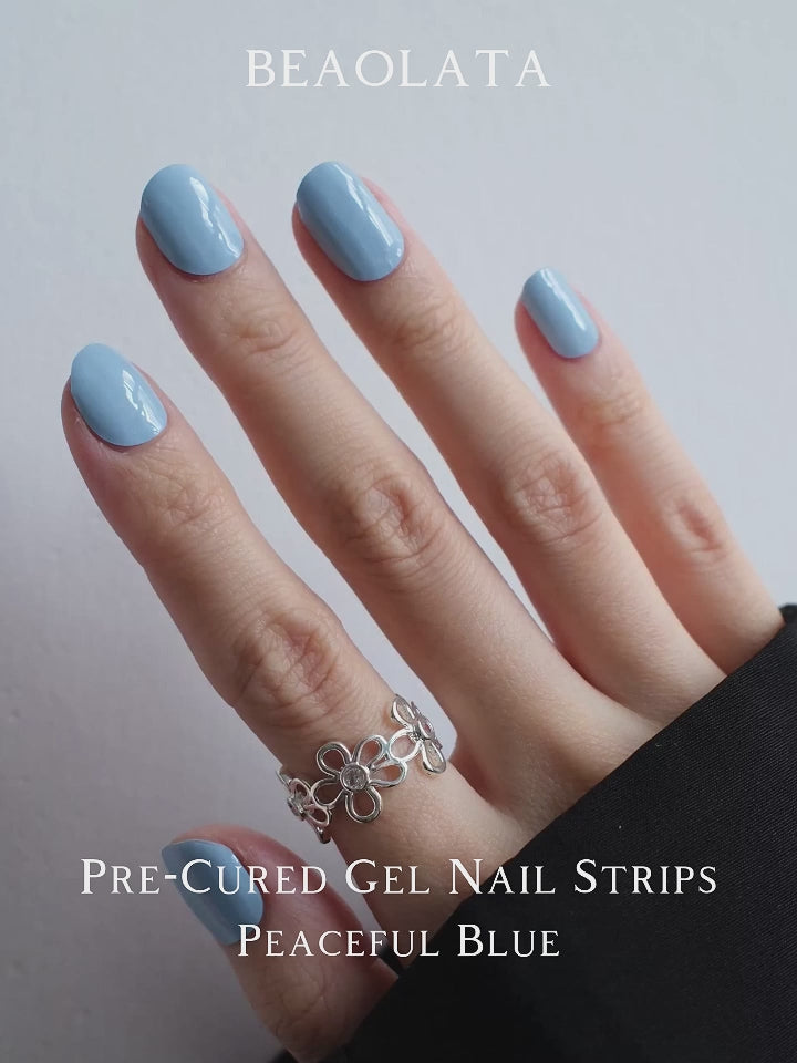 Cargar vídeo: Refreshing light blue nail stickers