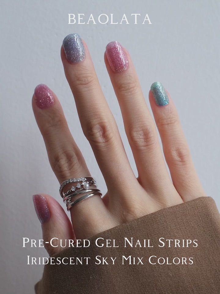 Cargar vídeo: Cosmic multicolor gel nail stickers with subtle shimmer