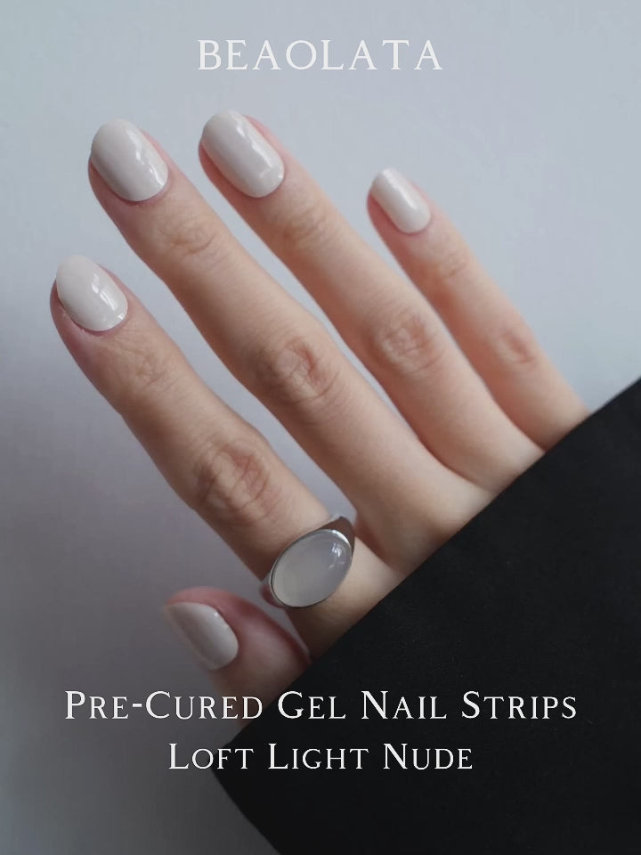 Cargar vídeo: Subtle nude gel nail stickers